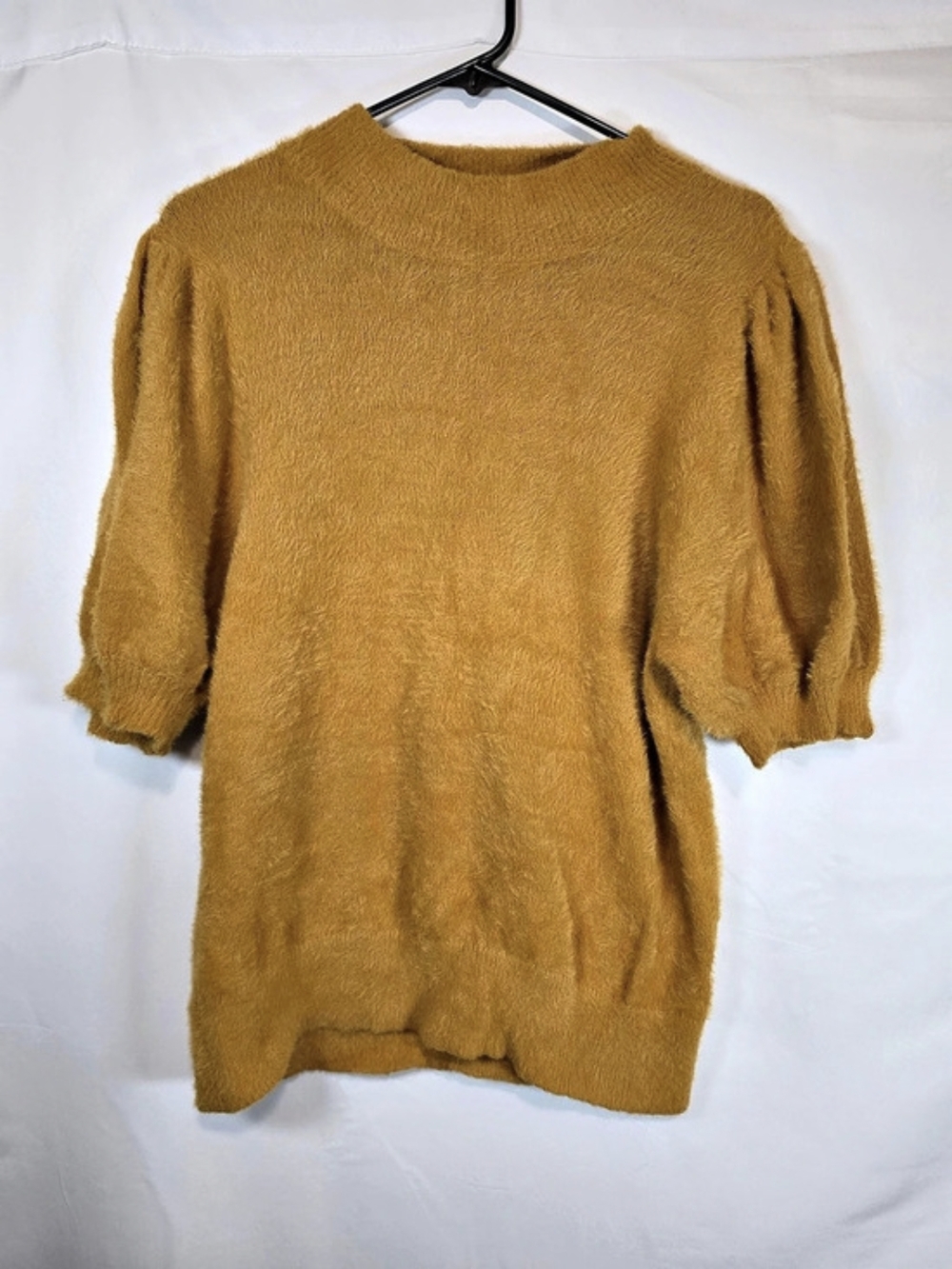 89th + Madison Fuzzy Crew Neck Sweater in Yellow Size Large